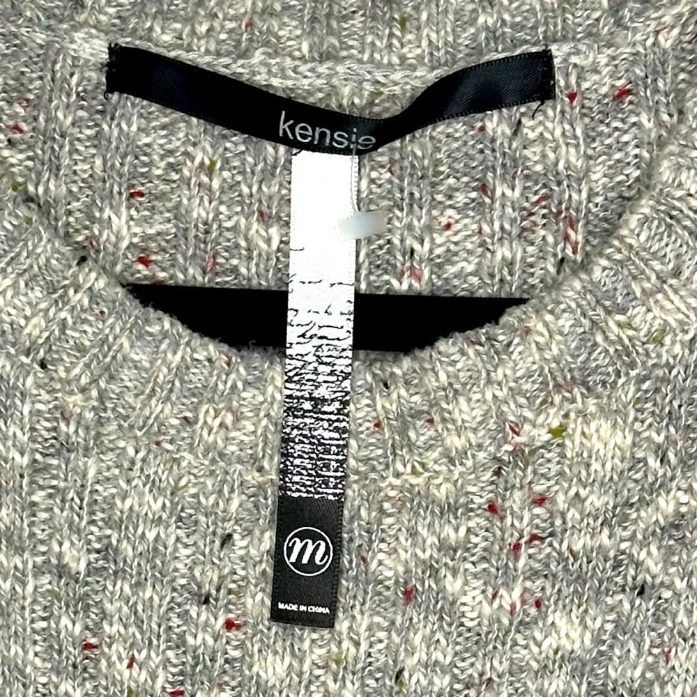 NWOT KENSIE marled gray and white ribbed sweater off white bottom medium